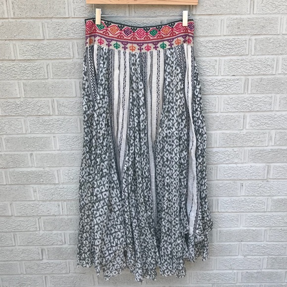 Free People Dresses & Skirts - Free People Asymmetrical Embroidered Waist Skirt